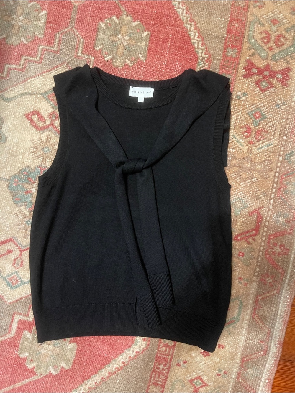 entro Black Crewneck Knit Top